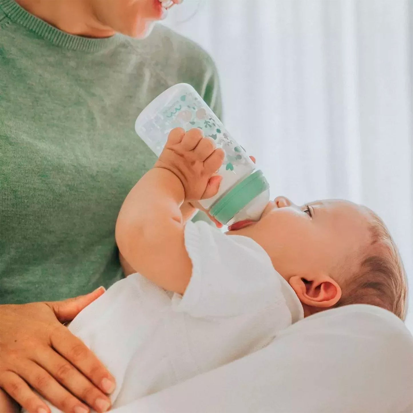 Mamadera con Tetina Fisiologica Sx Pro 270ml Flujo Medio +3m Spread Joy Suavinex